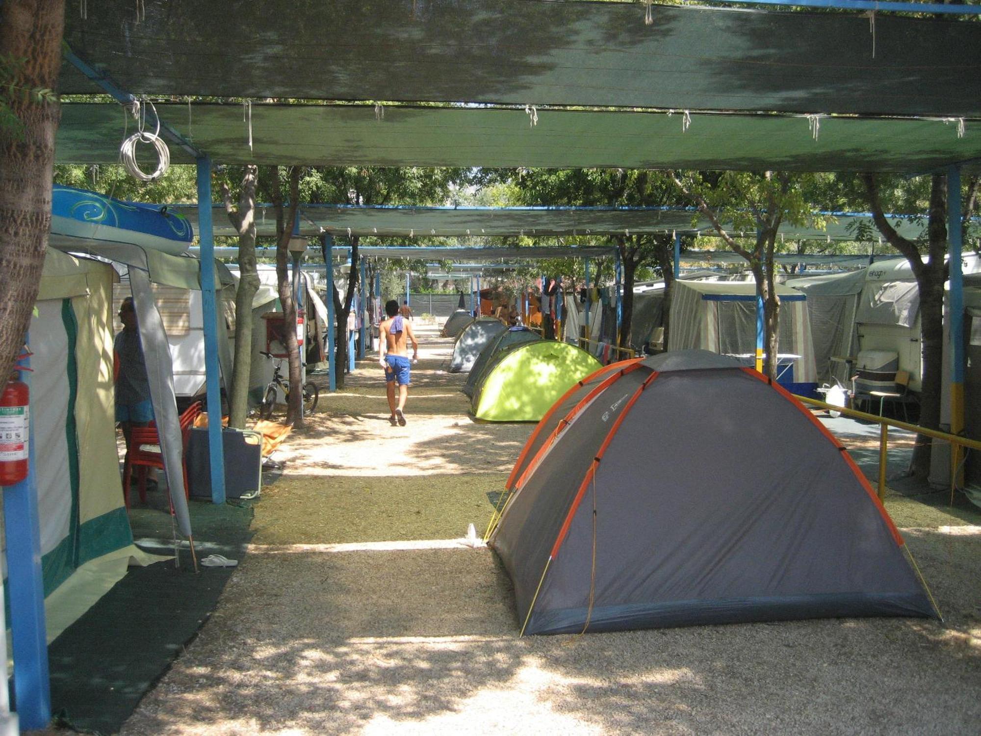 Mattinata Camping Bagian luar foto